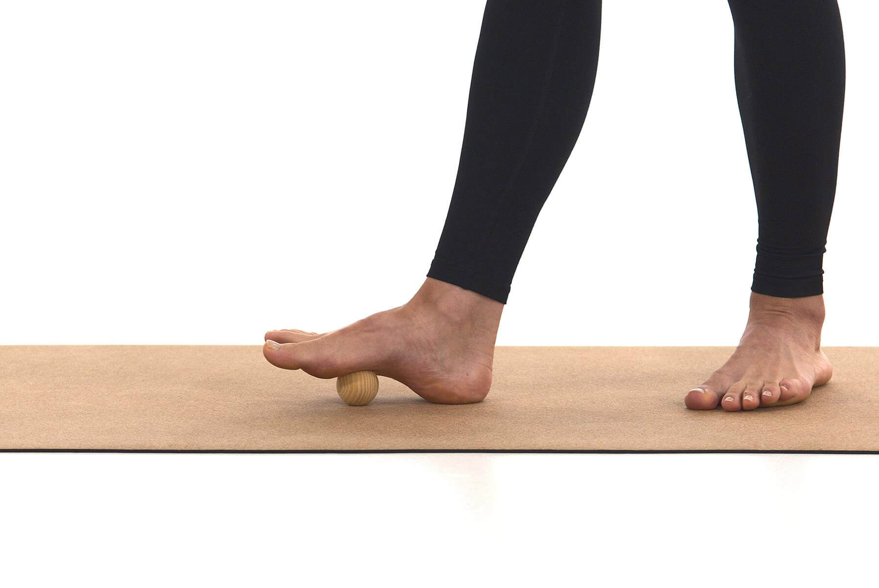 rollholz Faszienkugel - Massage-Kugel aus Erle - YOGISHOP