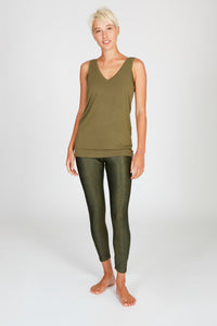 Cosy Tank Twist - olive - YOGISTAR