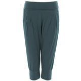 3/4 Pants "rheia" - pine green - YOGISHOP