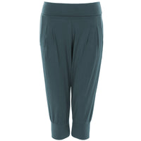 3/4 Pants "rheia" - pine green - YOGISHOP