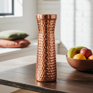 Kupferkaraffe mit Becher gehämmert, 1,1 l - YOGISHOP