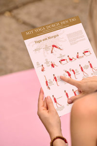 Mit Yoga durch den Tag Poster A4 - YOGISHOP