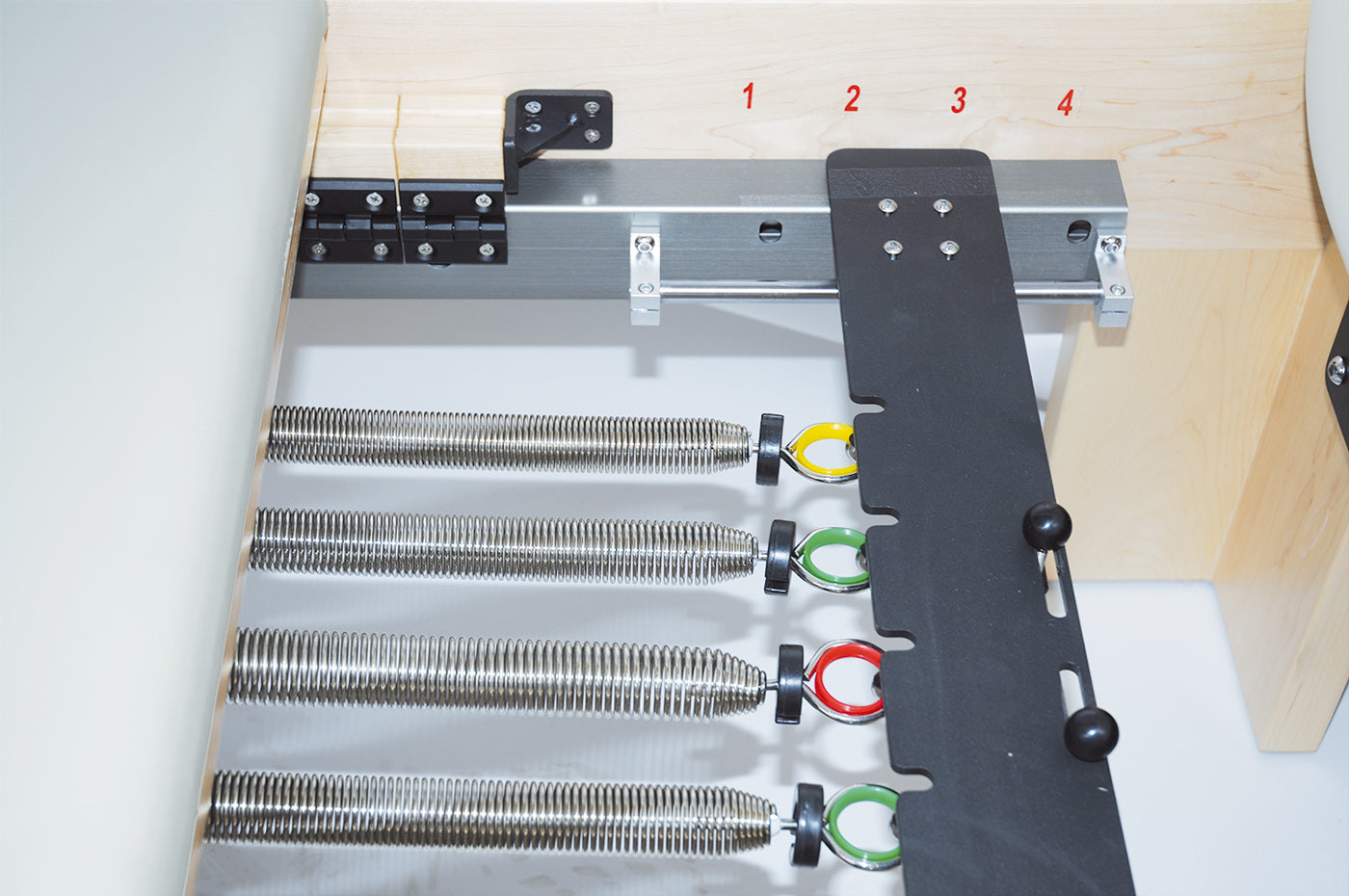 Pilates Reformer Ahorn "Therapeutic Leg" (inkl. Sitting Box und Jump Board) - creme - YOGISHOP