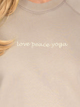 Sweater Bella - Taupe mit Love Peace Yoga - YOGISHOP